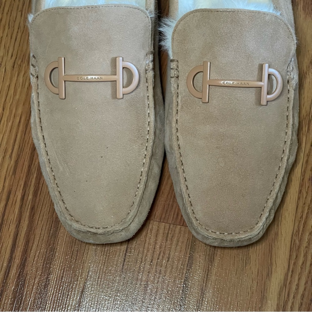 COLE HAAN Tully Tan Suede Driving Moc/Slipper w/Fur Lining - Picture 9 of 10